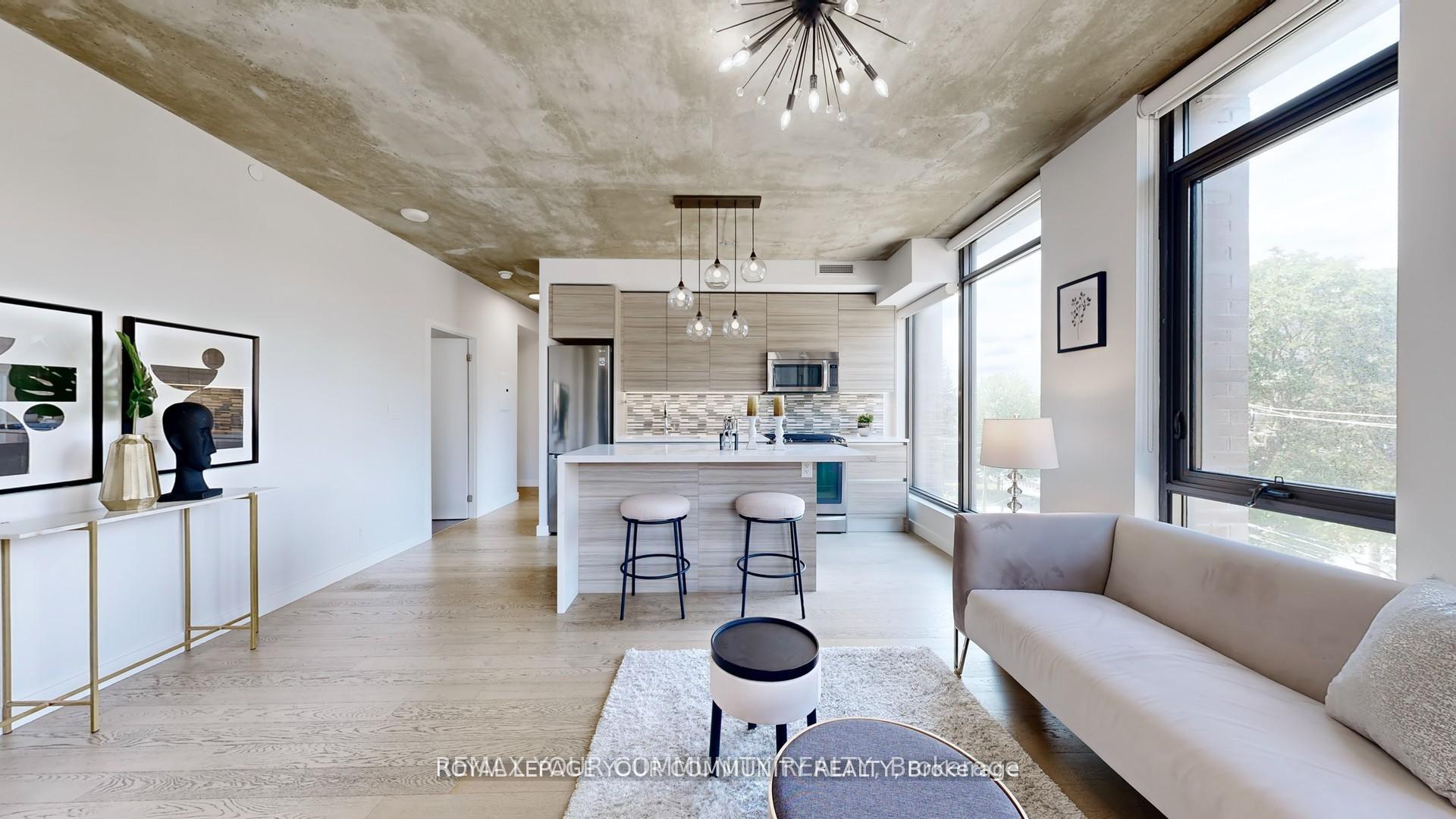 Photo 3 of Unit 314, 111 Bathurst Street, Toronto, Waterfront Communities — HOMEH