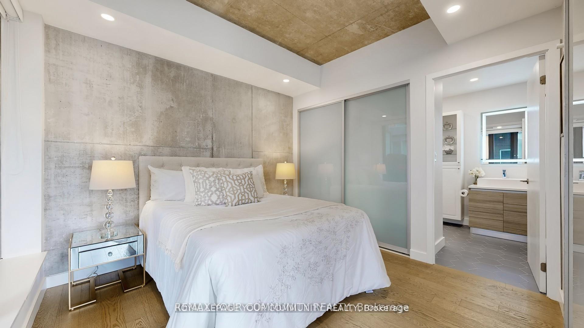 Photo 11 of Unit 314, 111 Bathurst Street, Toronto, Waterfront Communities — HOMEH