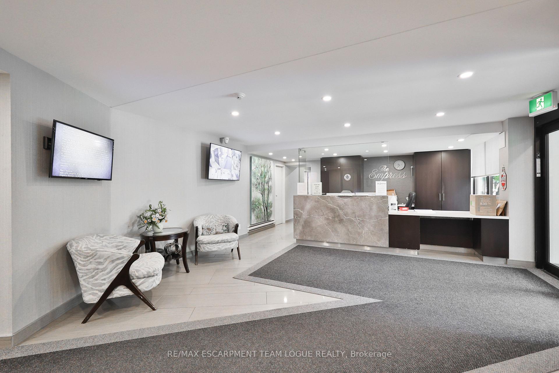 Photo 3 of Unit 401, 700 Dynes Road, Burlington, Roseland — HOMEH