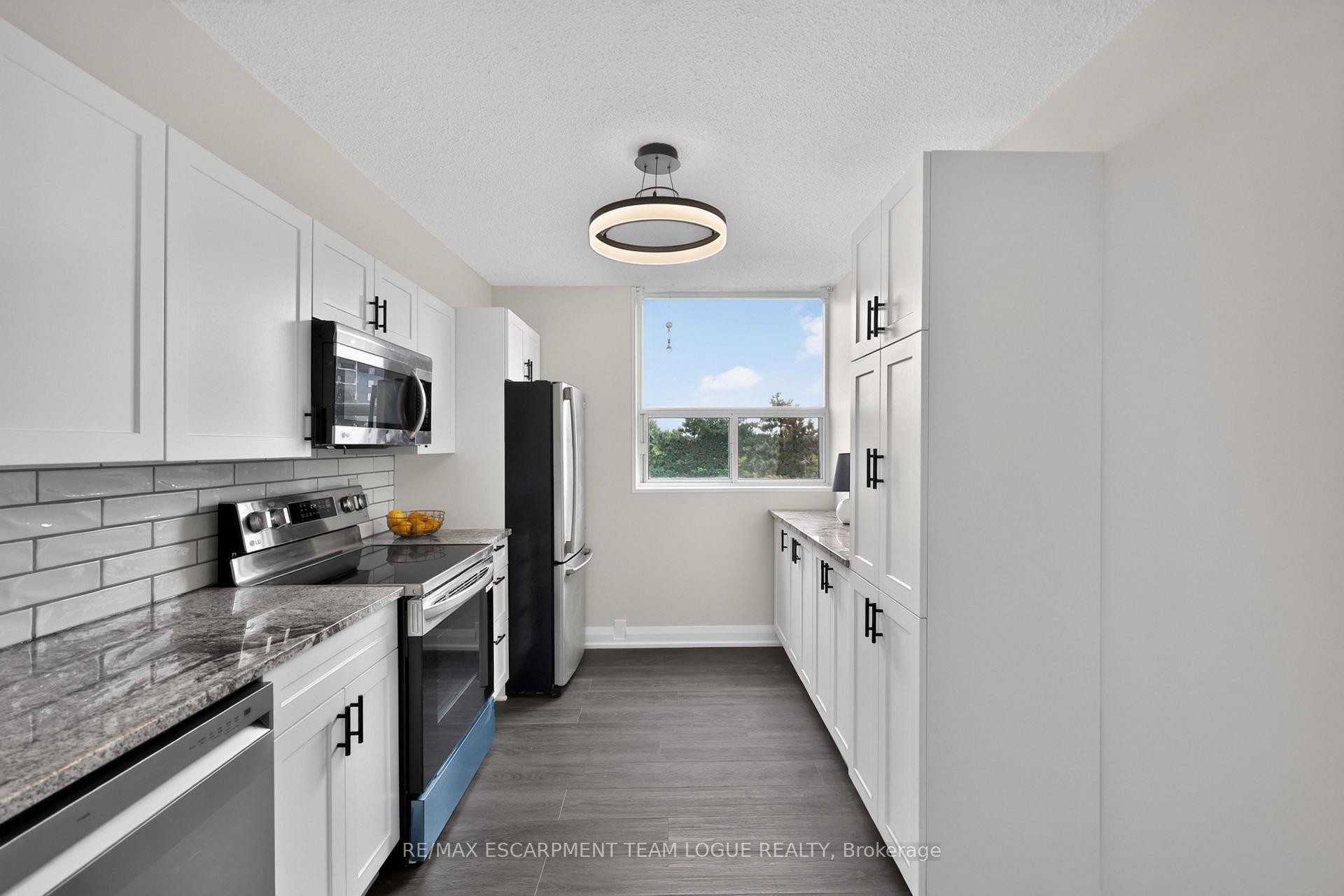 Photo 8 of Unit 401, 700 Dynes Road, Burlington, Roseland — HOMEH