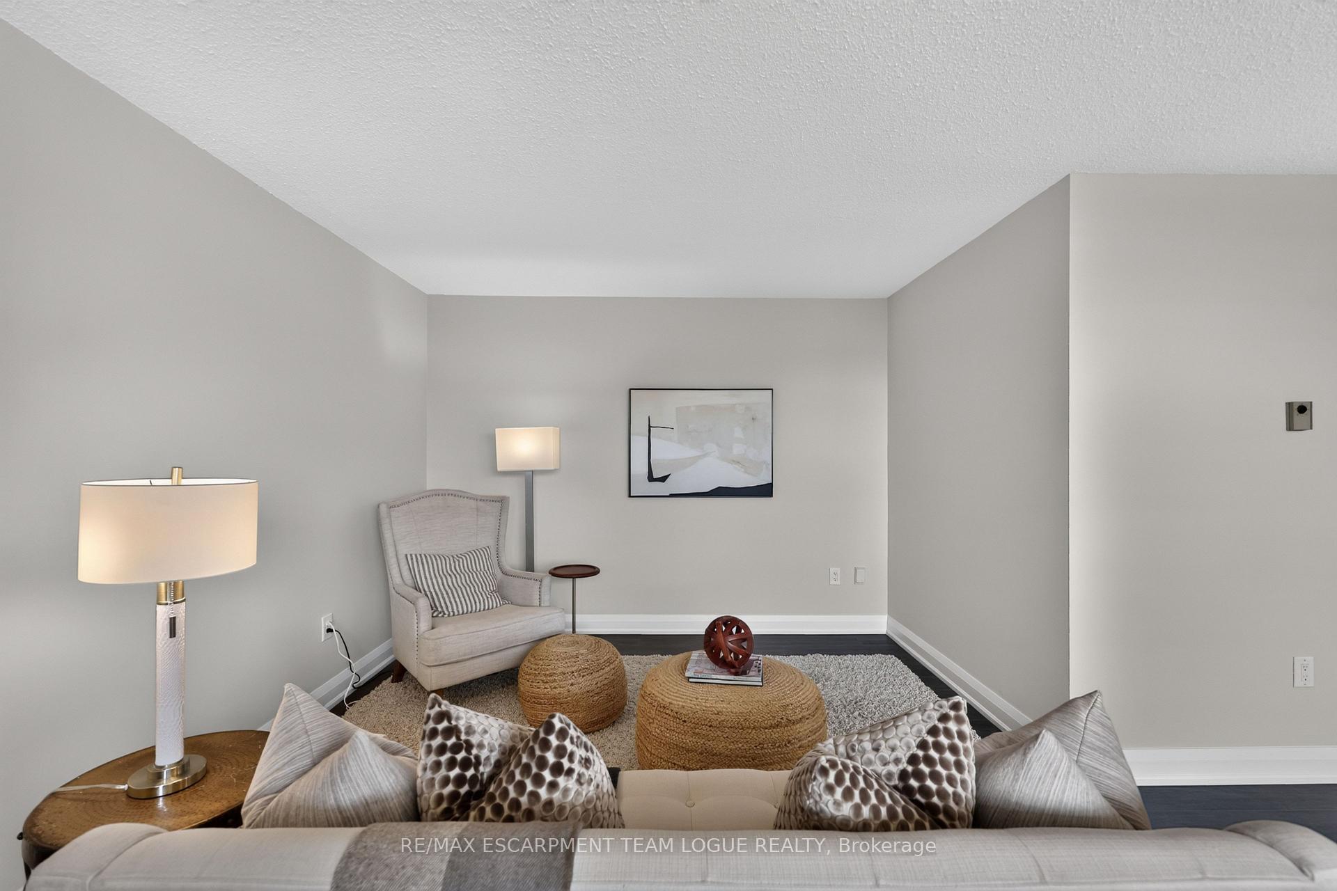 Photo 16 of Unit 401, 700 Dynes Road, Burlington, Roseland — HOMEH