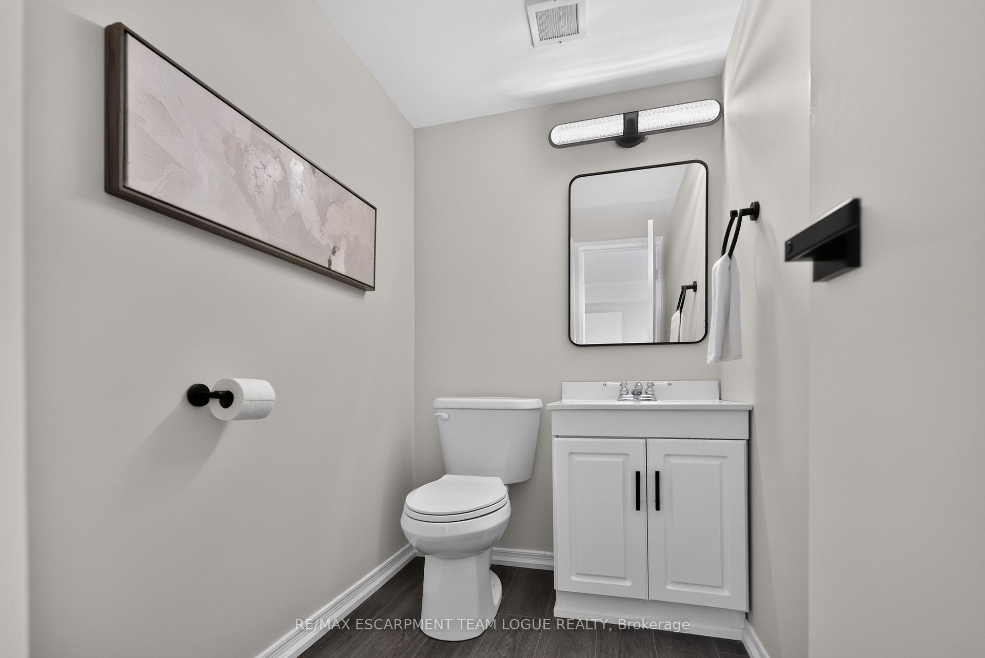Photo 22 of Unit 401, 700 Dynes Road, Burlington, Roseland — HOMEH