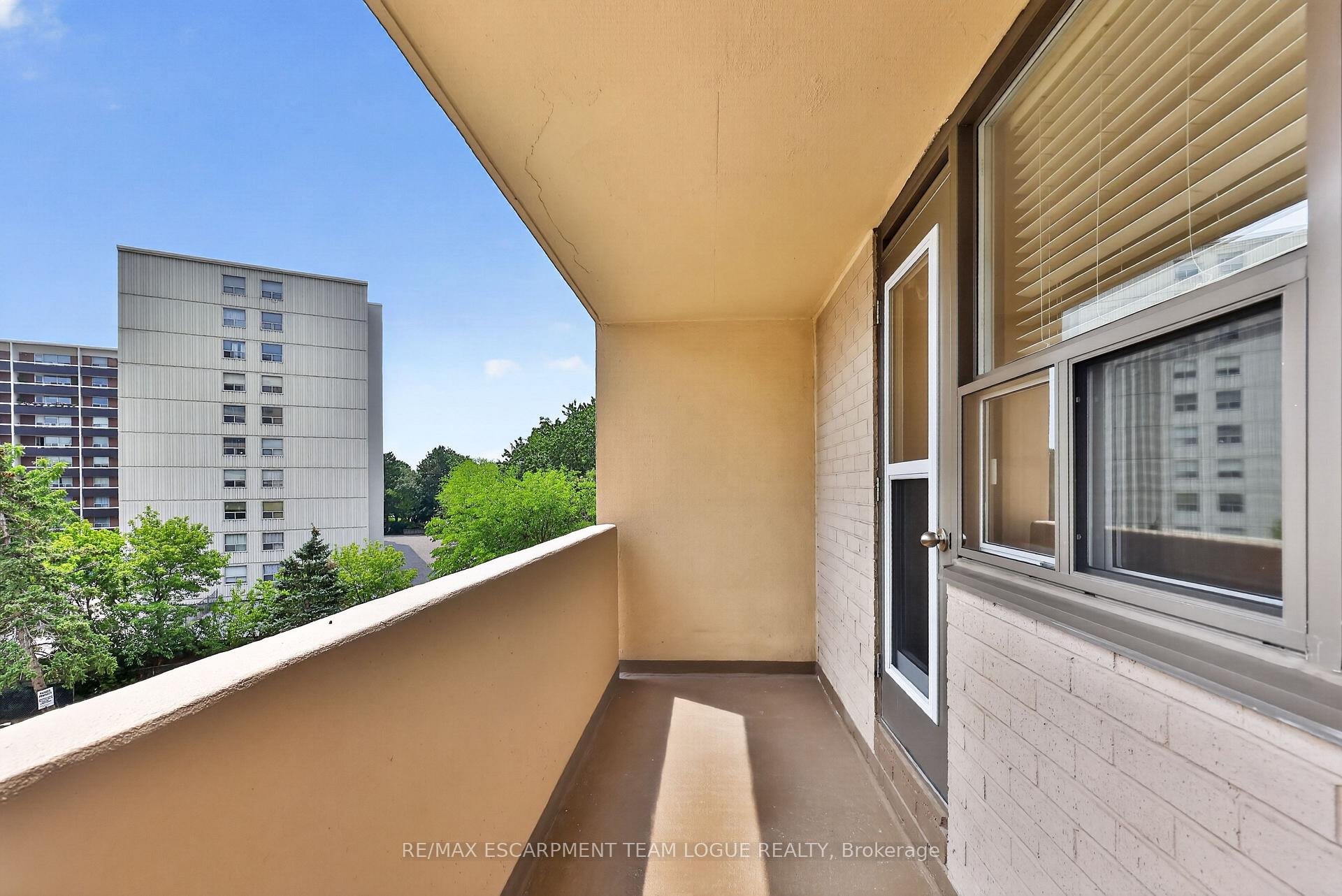 Photo 29 of Unit 401, 700 Dynes Road, Burlington, Roseland — HOMEH