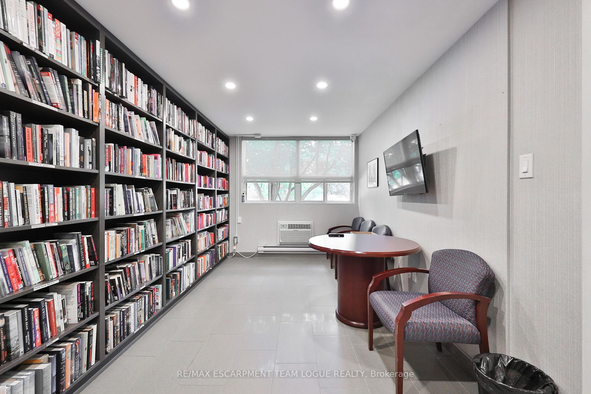 Photo 37 of Unit 401, 700 Dynes Road, Burlington, Roseland — HOMEH