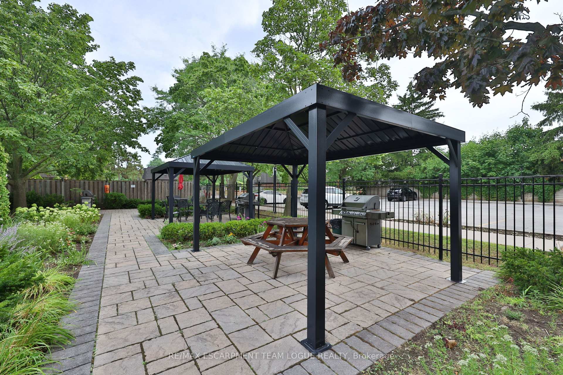 Photo 38 of Unit 401, 700 Dynes Road, Burlington, Roseland — HOMEH