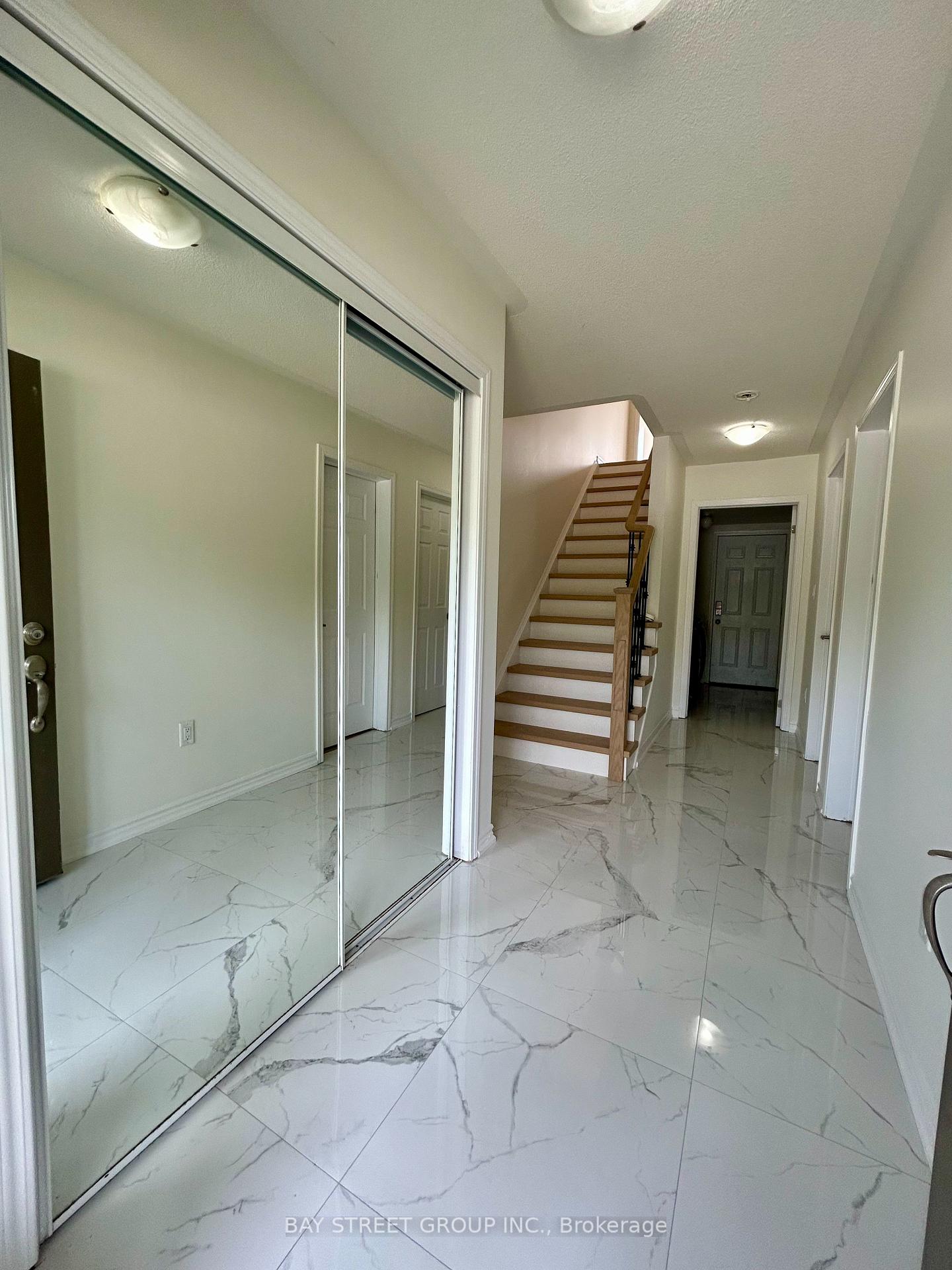 Photo 2 of 2464 Fall Harvest Crescent, Pickering, Rural Pickering — HOMEH