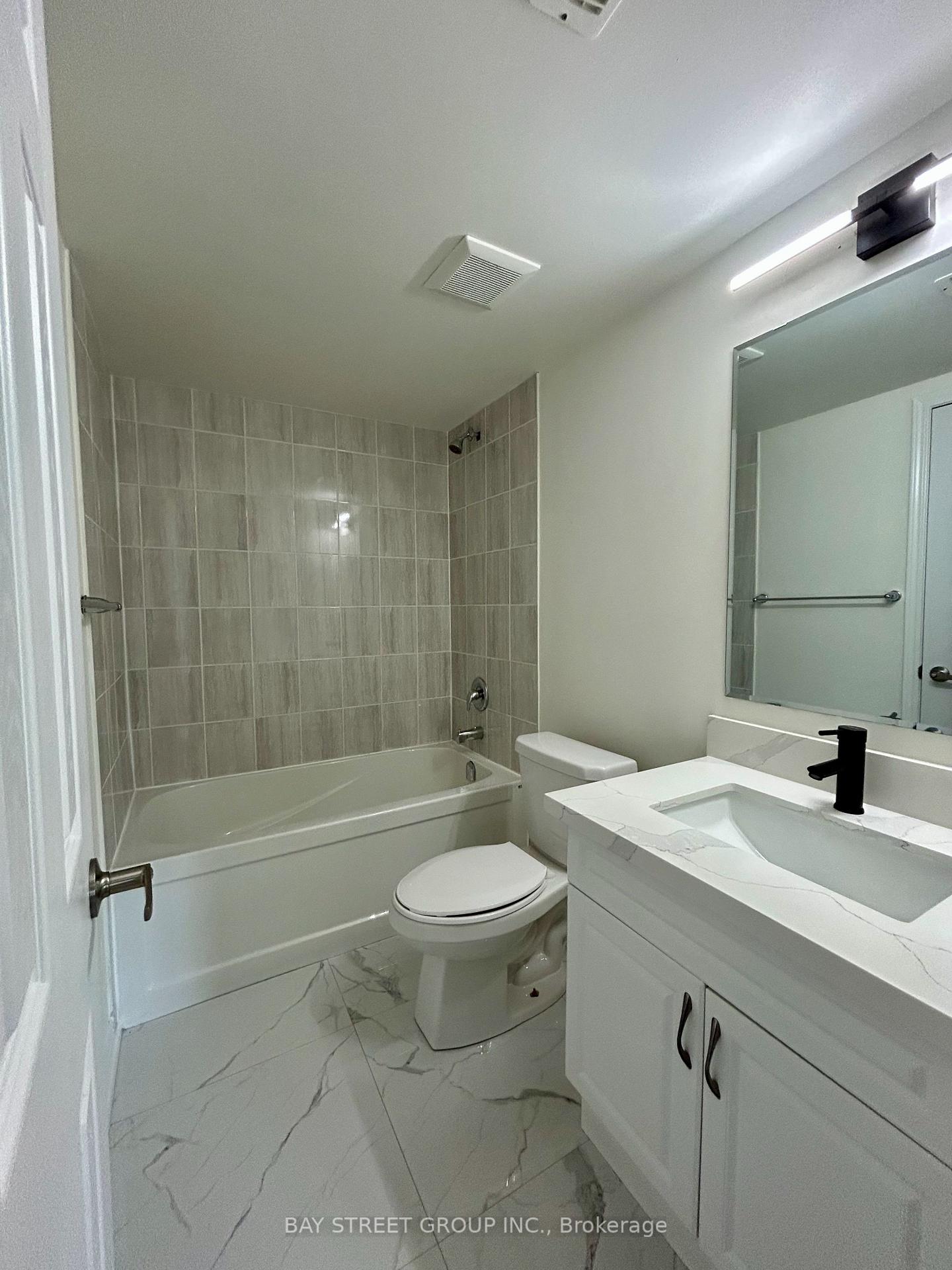 Photo 4 of 2464 Fall Harvest Crescent, Pickering, Rural Pickering — HOMEH