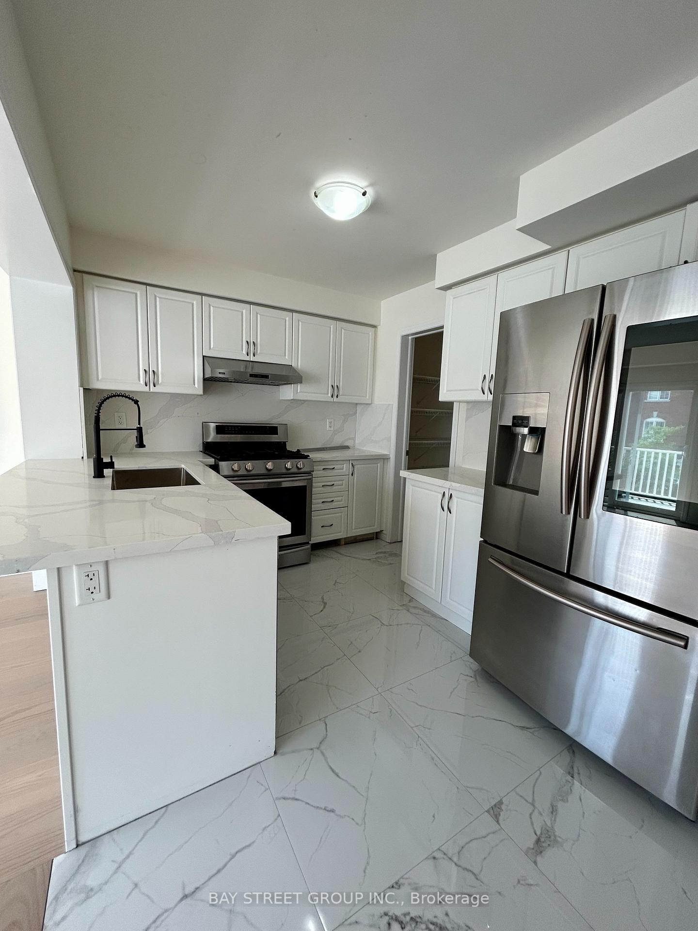 Photo 8 of 2464 Fall Harvest Crescent, Pickering, Rural Pickering — HOMEH