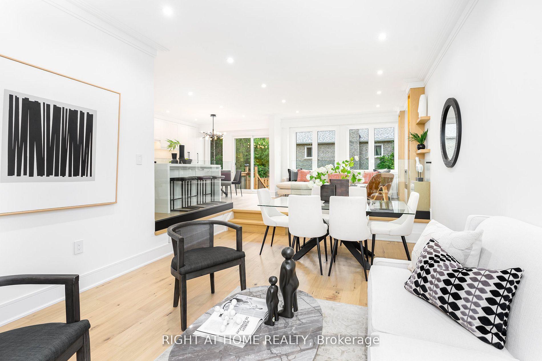 Photo 5 of 42 Jessica Gardens, Vaughan, Crestwood-Springfarm-Yorkhill — HOMEH