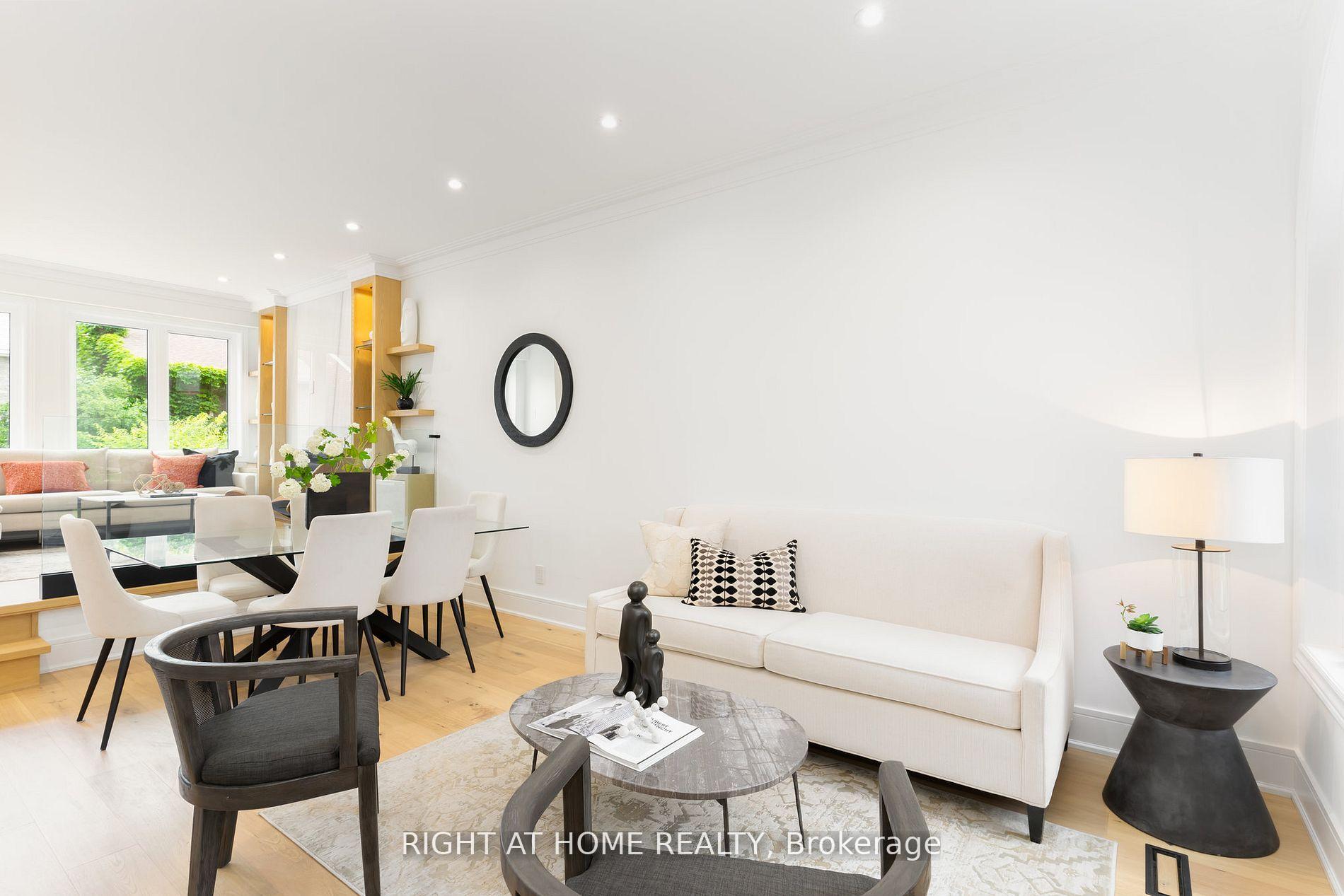 Photo 9 of 42 Jessica Gardens, Vaughan, Crestwood-Springfarm-Yorkhill — HOMEH