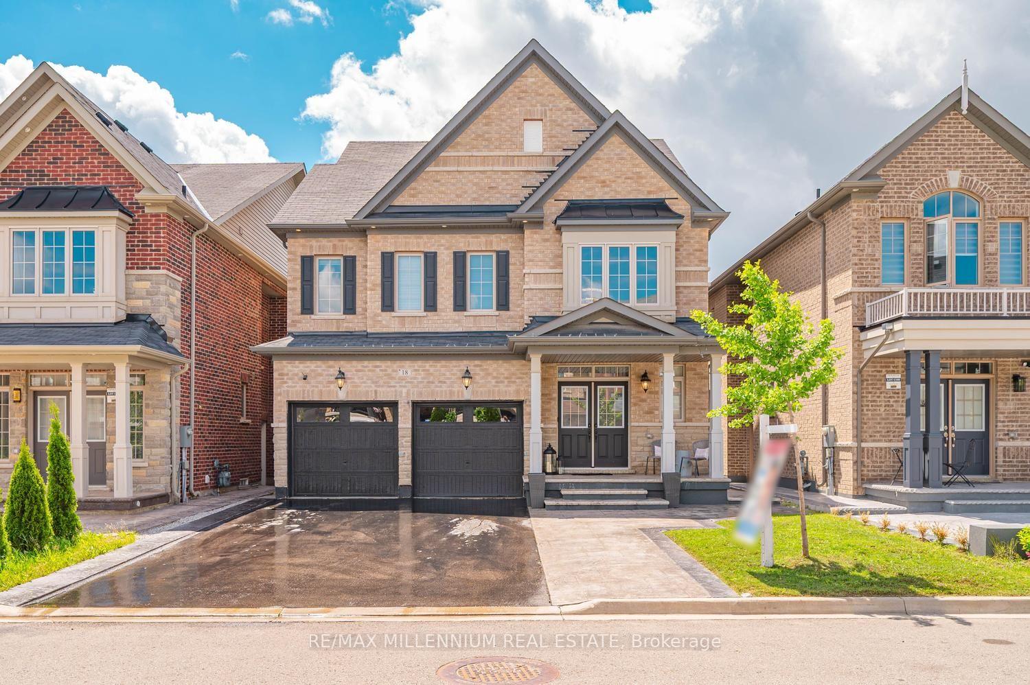Photo 3 of 18 Boone Crescent, Vaughan, Kleinburg — HOMEH