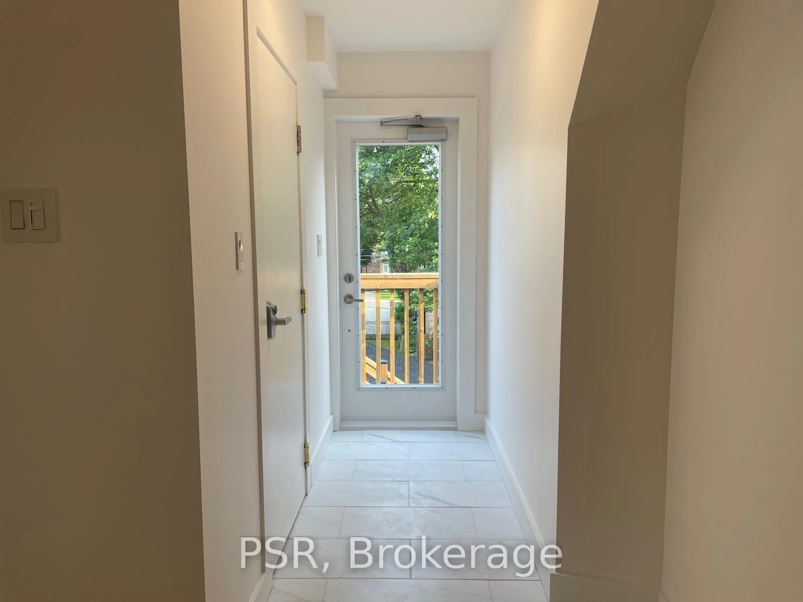 Photo 16 of Unit 3RD FL, 25 Coulson Avenue, Toronto, Forest Hill South — HOMEH