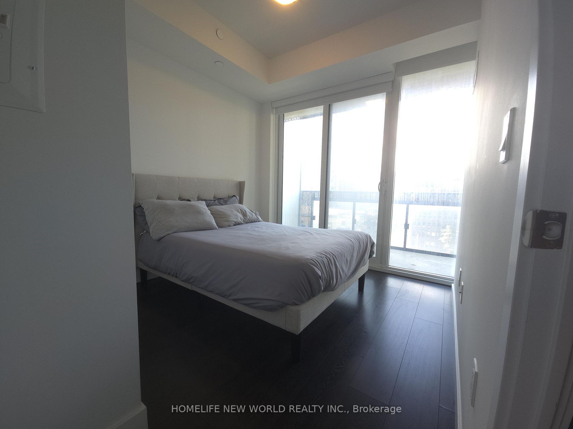 Photo 5 of Unit 506, 8 Eglinton Avenue E, Toronto, Mount Pleasant West — HOMEH