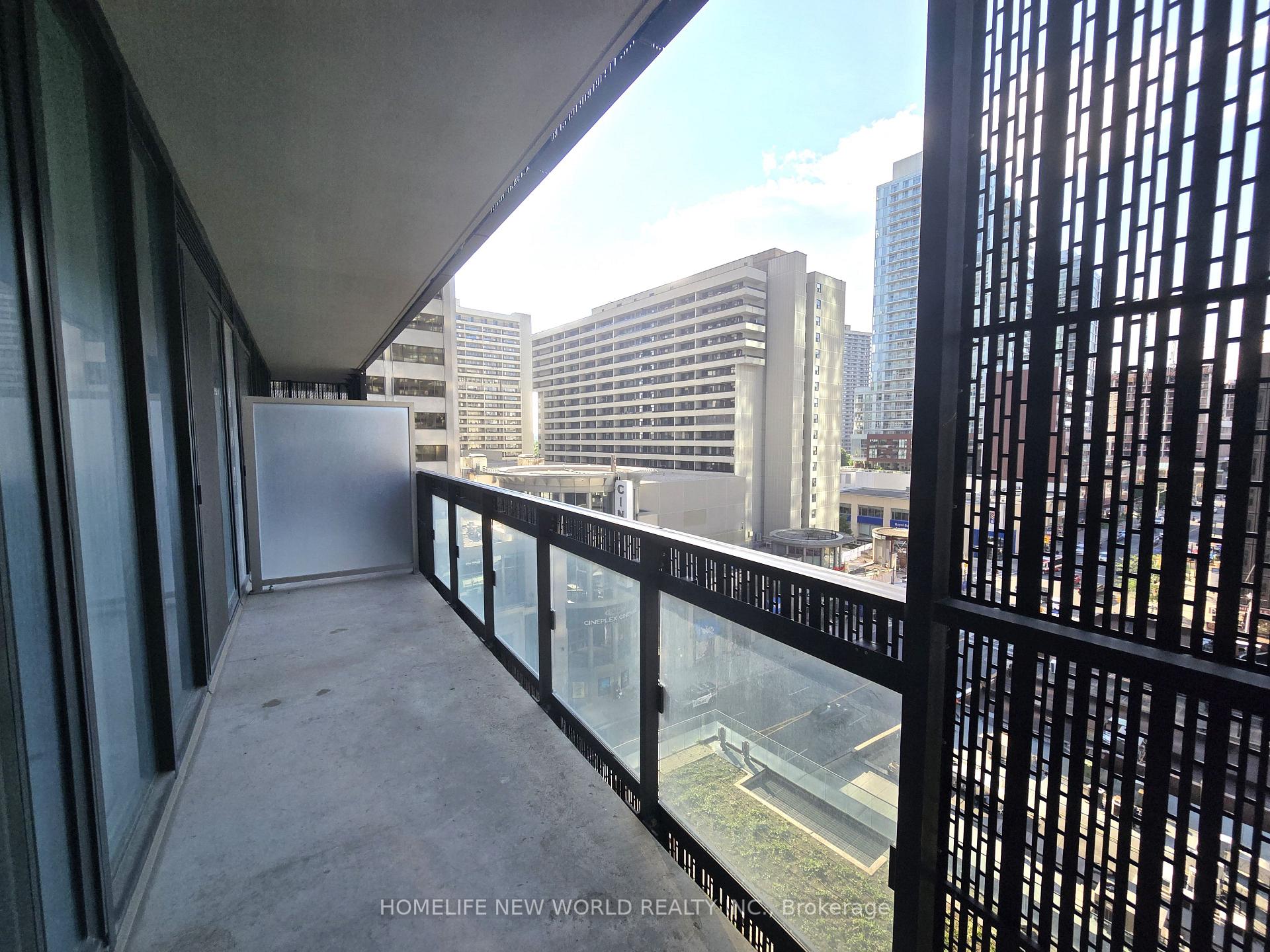 Photo 8 of Unit 506, 8 Eglinton Avenue E, Toronto, Mount Pleasant West — HOMEH