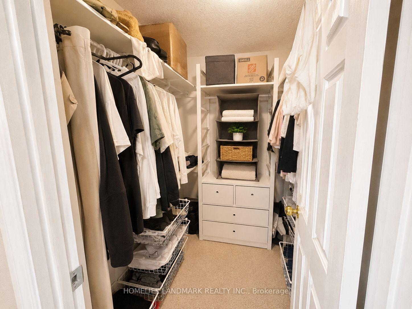 Photo 12 of 4674 Antelope Crescent, Mississauga, Hurontario — HOMEH