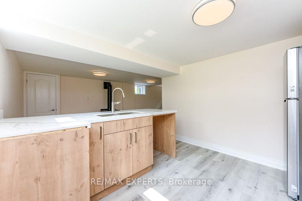 Photo 7 of 22 Rubydale Gardens, North York, Humber Summit — HOMEH