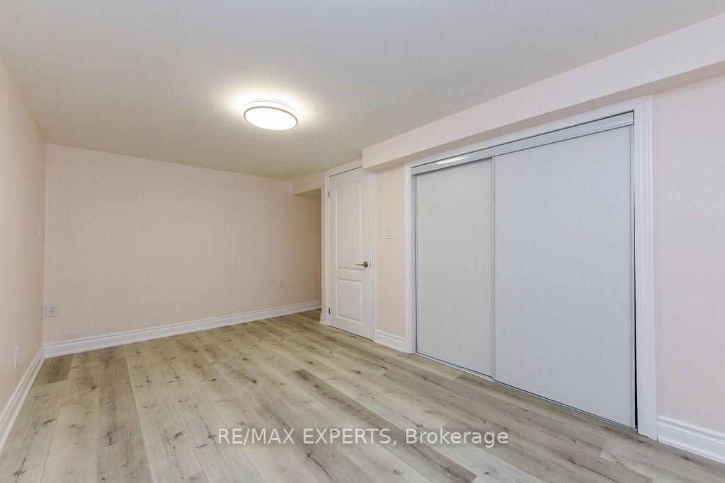 Photo 10 of 22 Rubydale Gardens, North York, Humber Summit — HOMEH