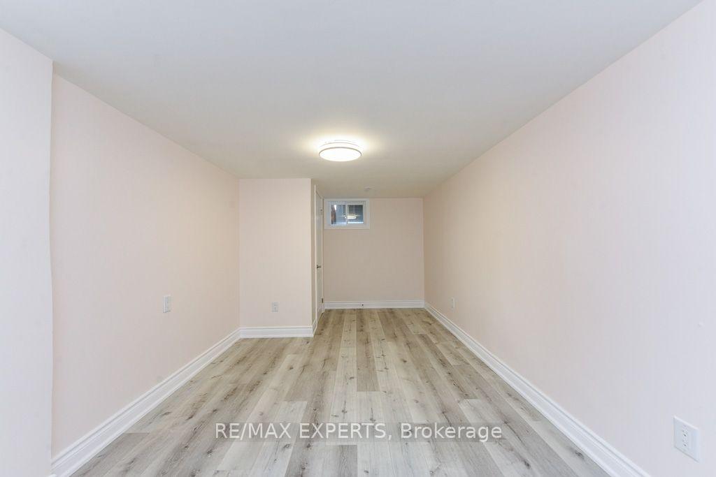 Photo 14 of 22 Rubydale Gardens, North York, Humber Summit — HOMEH