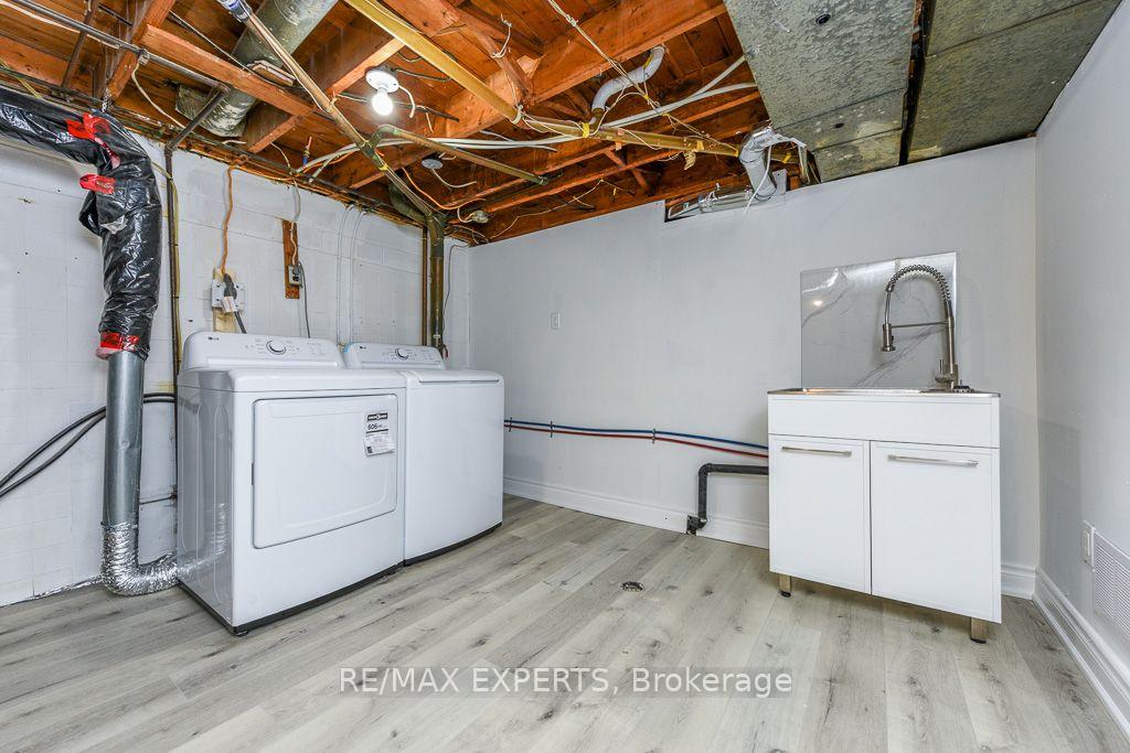Photo 16 of 22 Rubydale Gardens, North York, Humber Summit — HOMEH