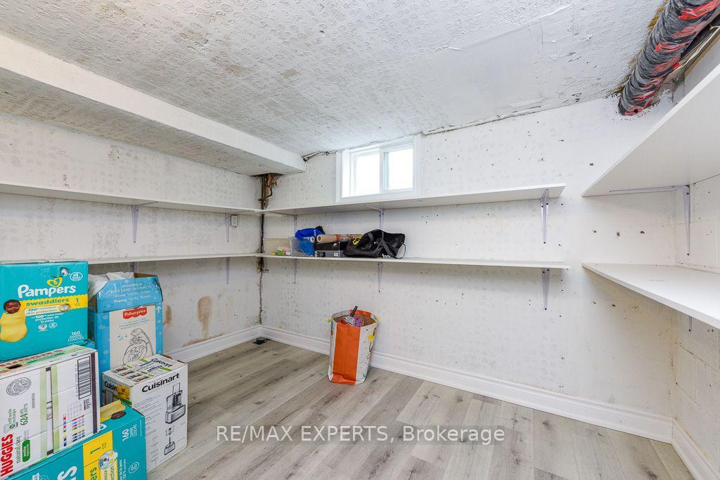 Photo 18 of 22 Rubydale Gardens, North York, Humber Summit — HOMEH
