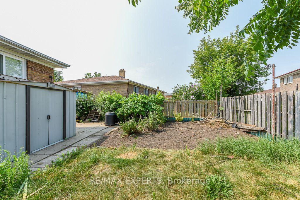 Photo 22 of 22 Rubydale Gardens, North York, Humber Summit — HOMEH