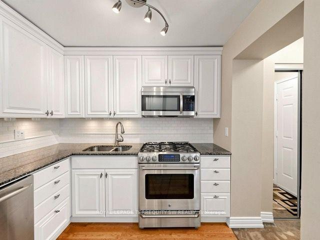 Photo 5 of 601 Roehampton Avenue, Toronto, Mount Pleasant East — HOMEH