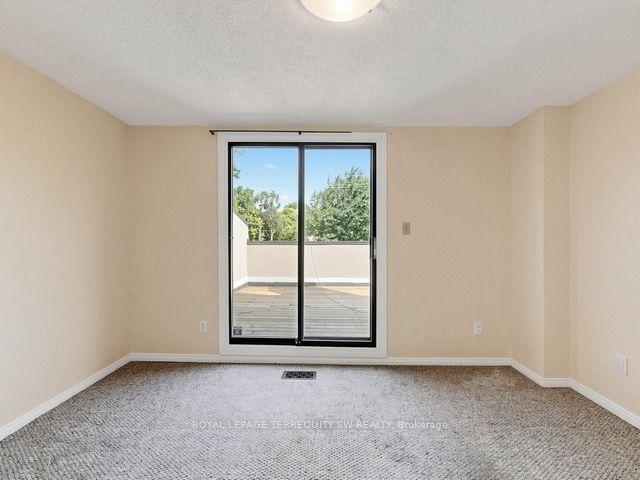 Photo 12 of 601 Roehampton Avenue, Toronto, Mount Pleasant East — HOMEH