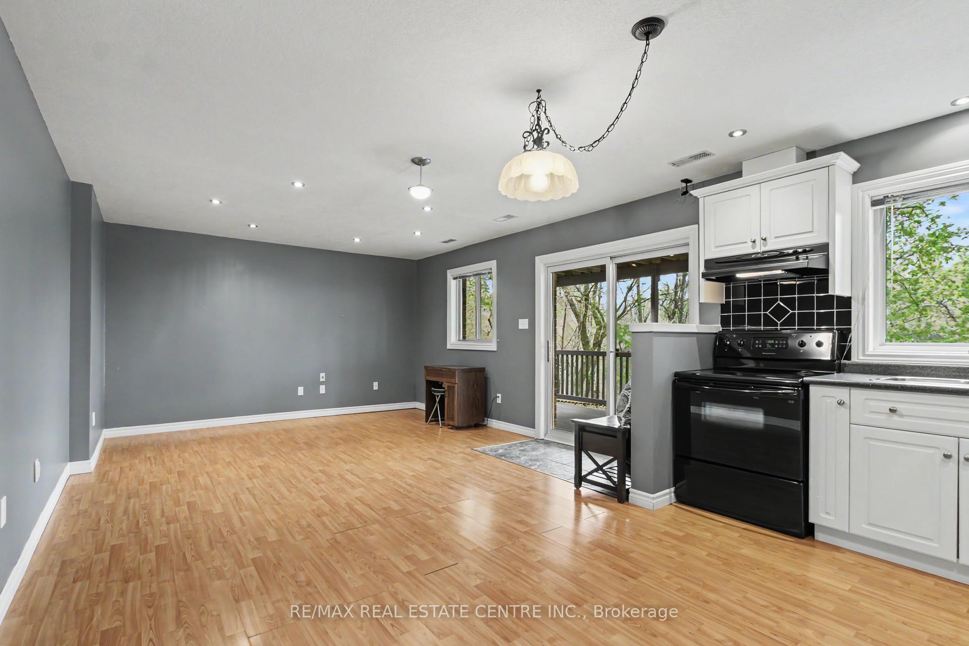 Photo 32 of 183 Taylor Avenue, Cambridge, Christopher-Champlain — HOMEH