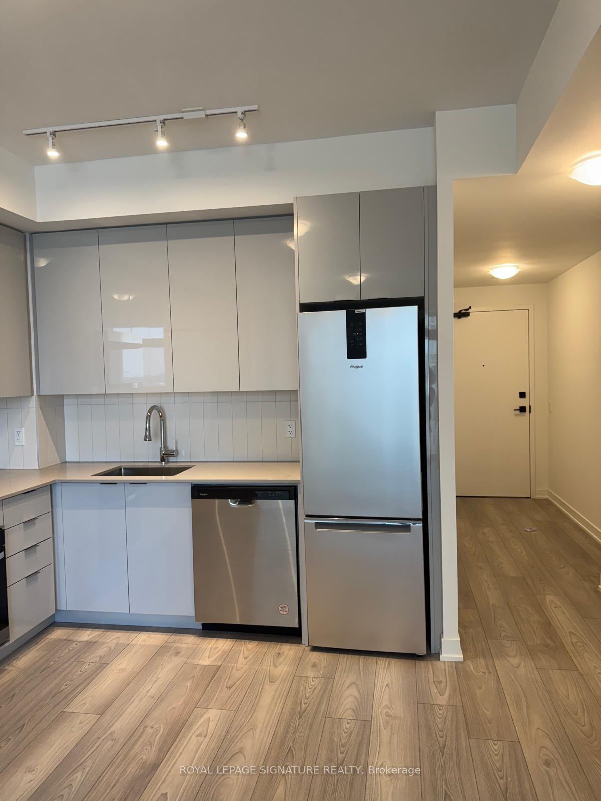 Photo 4 of Unit 2132, 498 Caldari Road, Vaughan, Concord — HOMEH