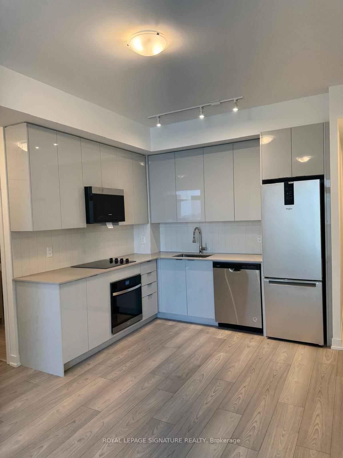 Photo 5 of Unit 2132, 498 Caldari Road, Vaughan, Concord — HOMEH