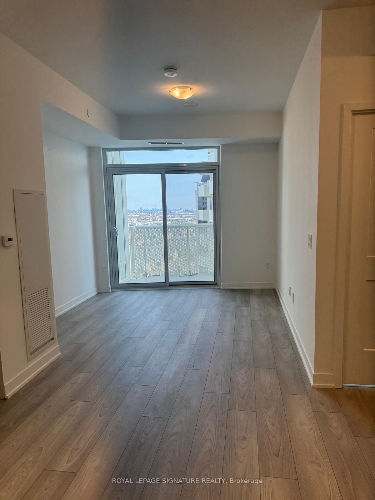 Photo 6 of Unit 2132, 498 Caldari Road, Vaughan, Concord — HOMEH