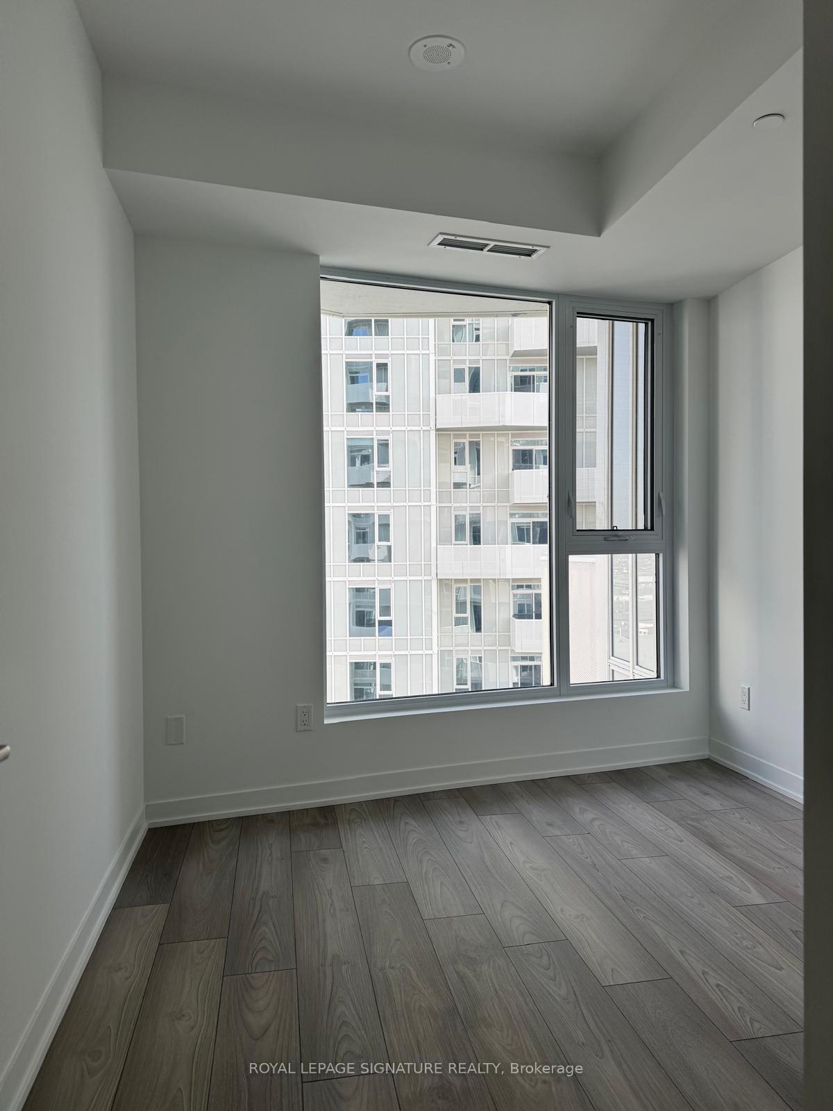 Photo 8 of Unit 2132, 498 Caldari Road, Vaughan, Concord — HOMEH