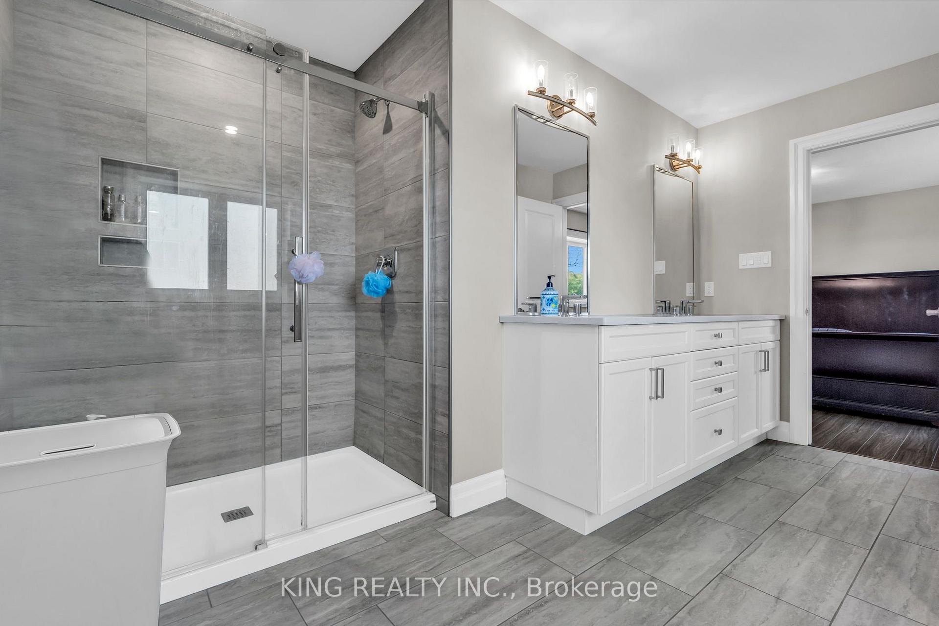 Photo 30 of Unit 33, 1061 Eagletrace Drive, London, North S — HOMEH