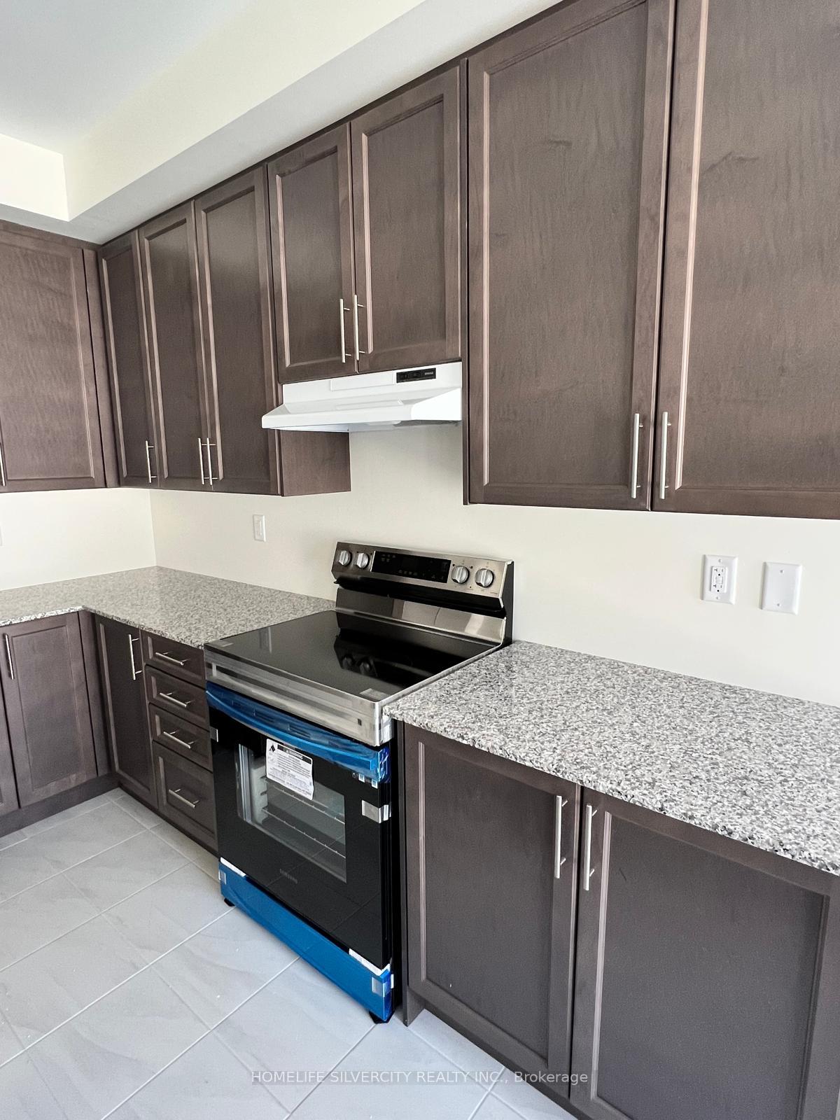 Photo 11 of 1224 Rexton Drive, Oshawa, Kedron — HOMEH