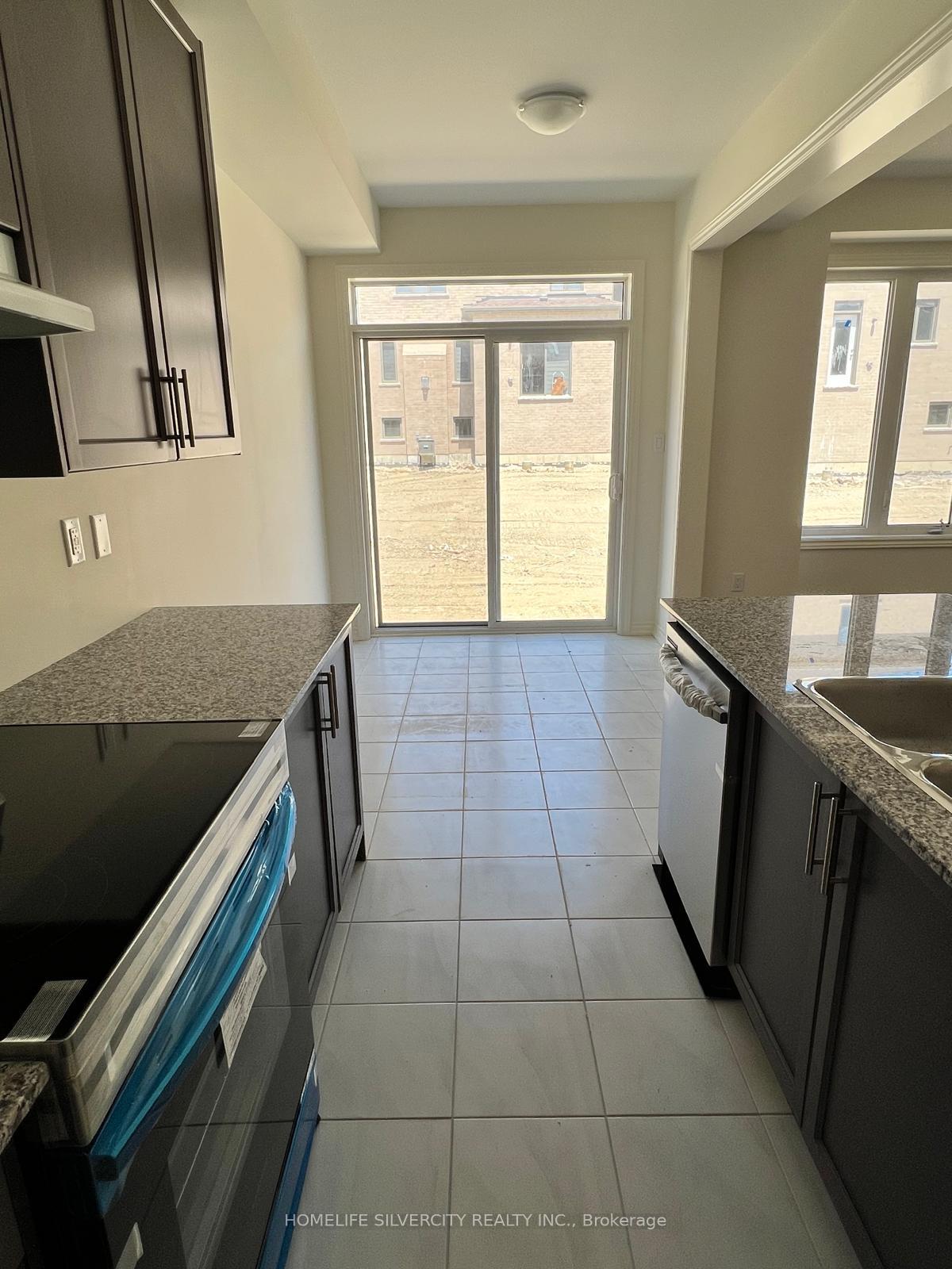 Photo 14 of 1224 Rexton Drive, Oshawa, Kedron — HOMEH