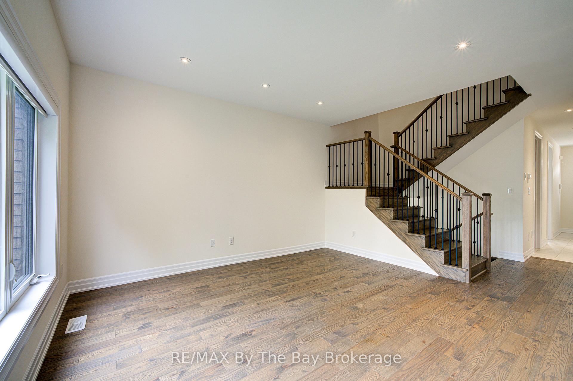 Photo 5 of 169 Allegra Drive, Wasaga Beach — HOMEH