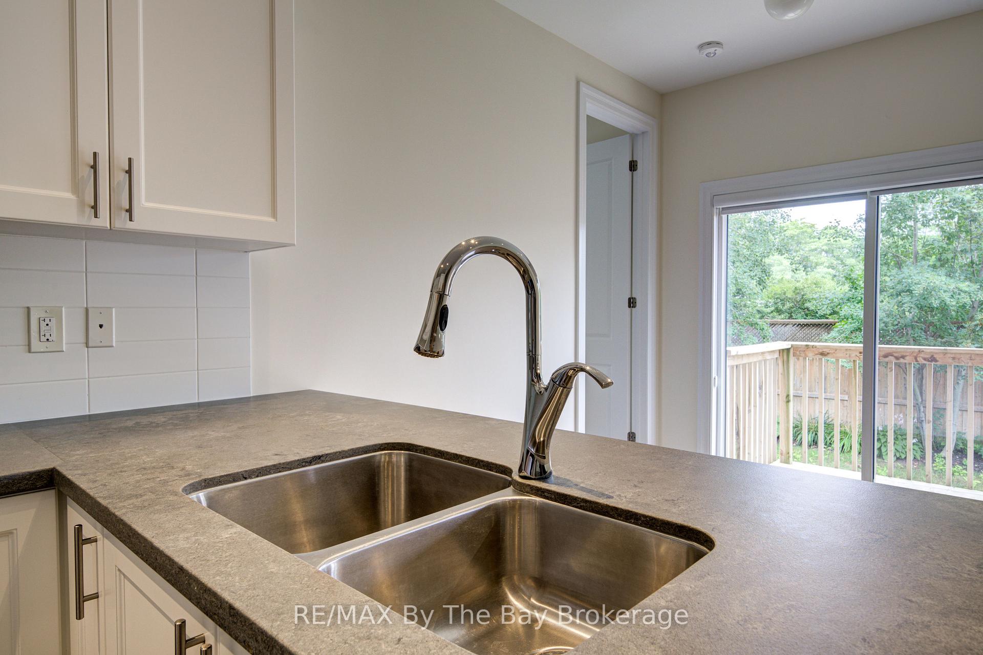 Photo 10 of 169 Allegra Drive, Wasaga Beach — HOMEH