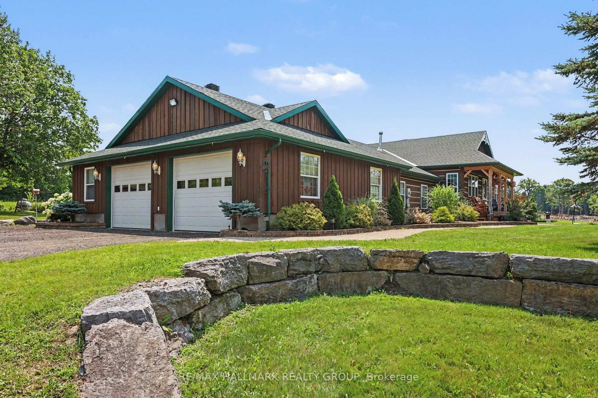 Photo 2 of 117 Lorlei Drive, McNab/Braeside, Mcnab/Braeside Twps — HOMEH