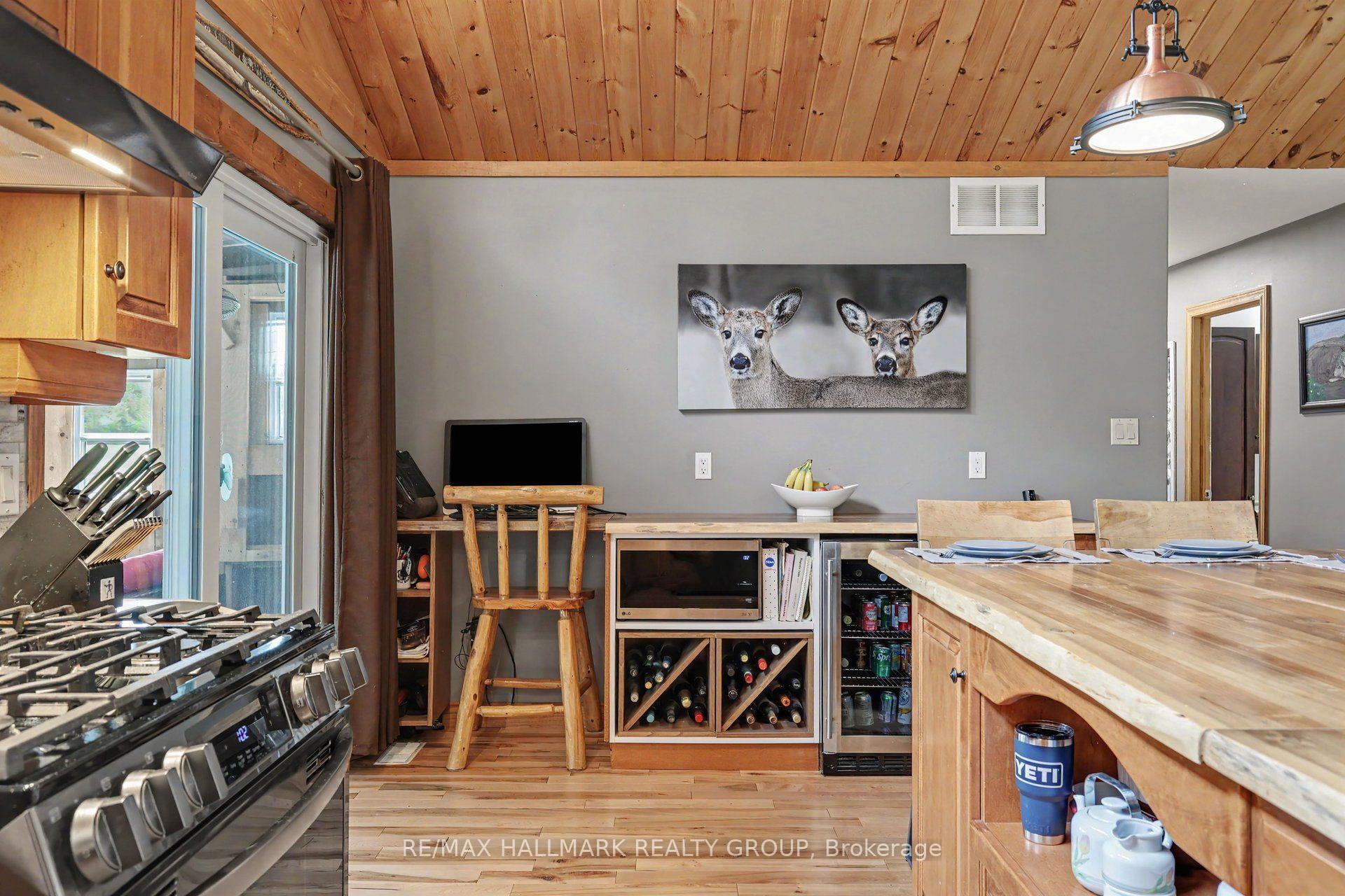 Photo 10 of 117 Lorlei Drive, McNab/Braeside, Mcnab/Braeside Twps — HOMEH