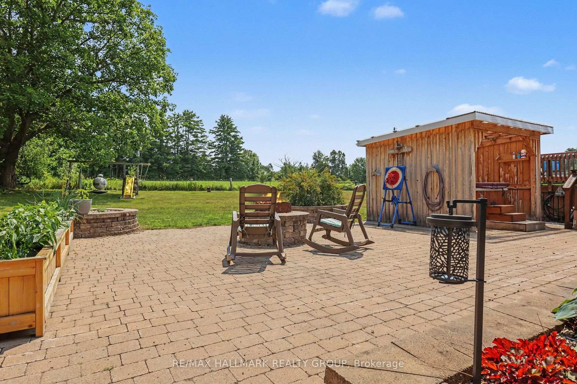 Photo 39 of 117 Lorlei Drive, McNab/Braeside, Mcnab/Braeside Twps — HOMEH