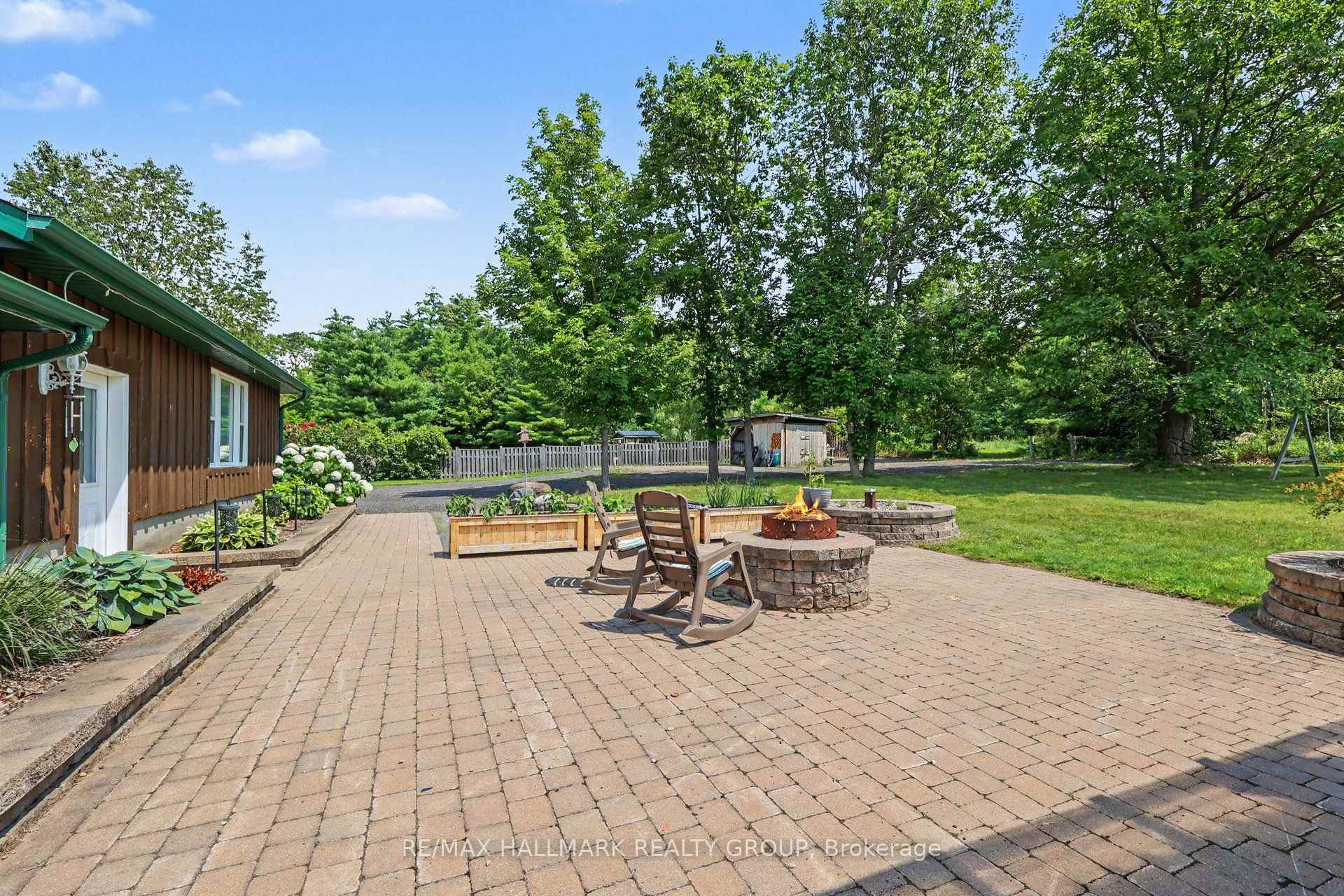 Photo 41 of 117 Lorlei Drive, McNab/Braeside, Mcnab/Braeside Twps — HOMEH