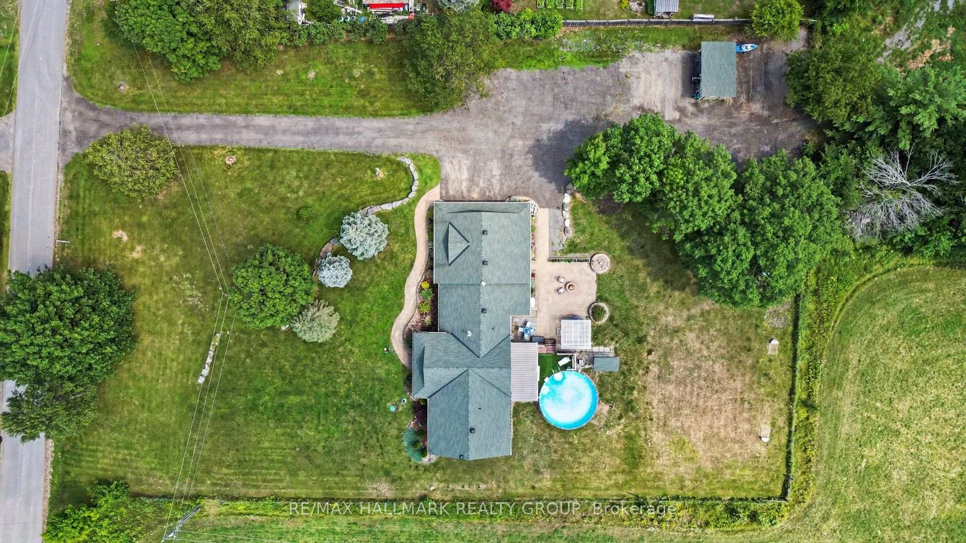 Photo 48 of 117 Lorlei Drive, McNab/Braeside, Mcnab/Braeside Twps — HOMEH