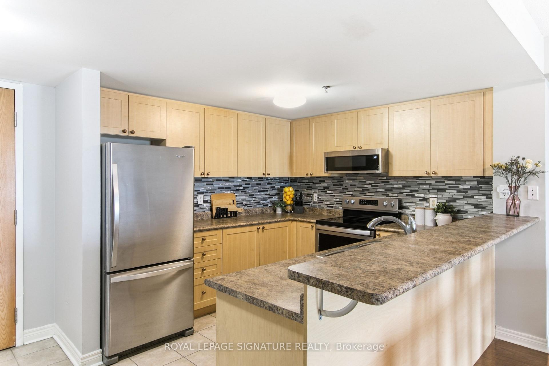 Photo 18 of Unit 407, 7428 Markham Road, Markham, Middlefield — HOMEH