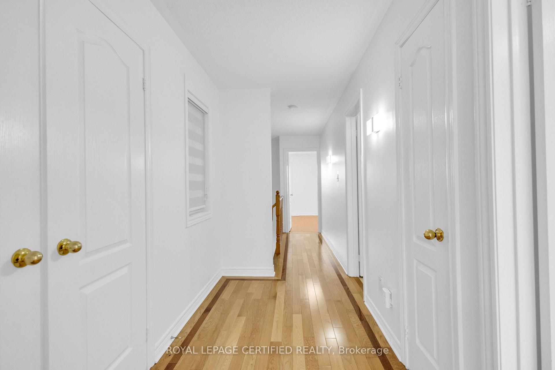 Photo 16 of 56 Pefferlaw Circle, Brampton, Bram West — HOMEH