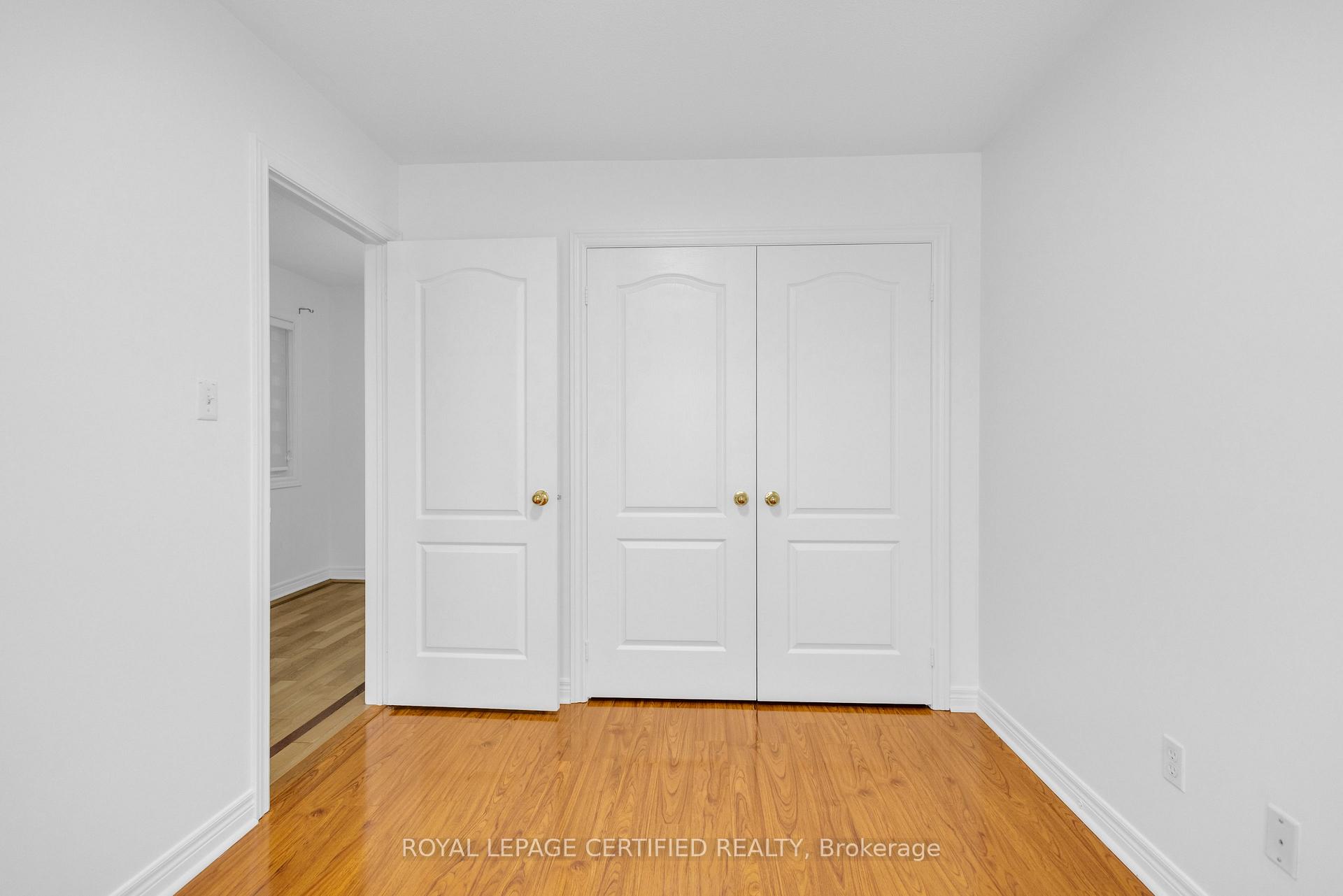 Photo 21 of 56 Pefferlaw Circle, Brampton, Bram West — HOMEH