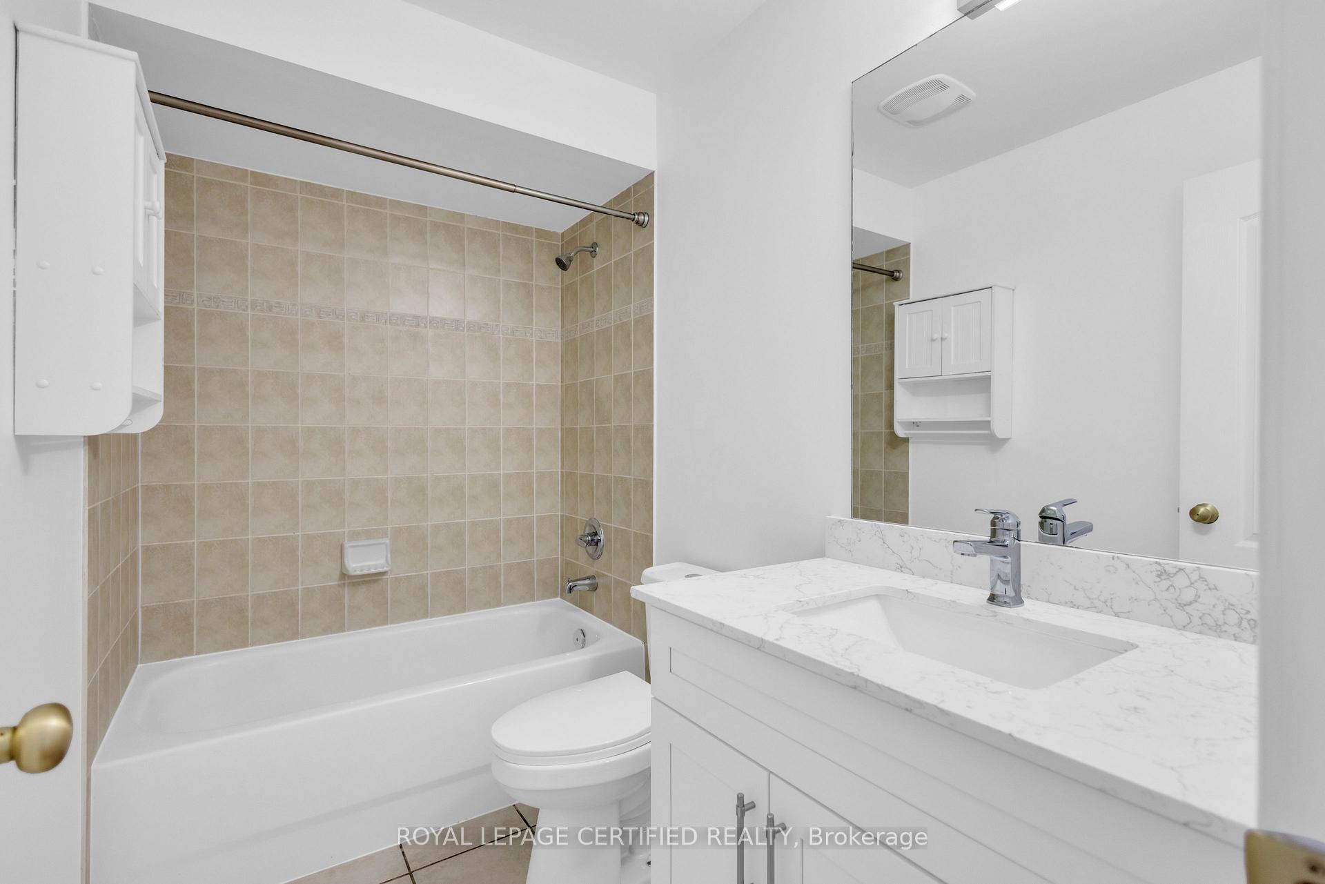 Photo 22 of 56 Pefferlaw Circle, Brampton, Bram West — HOMEH
