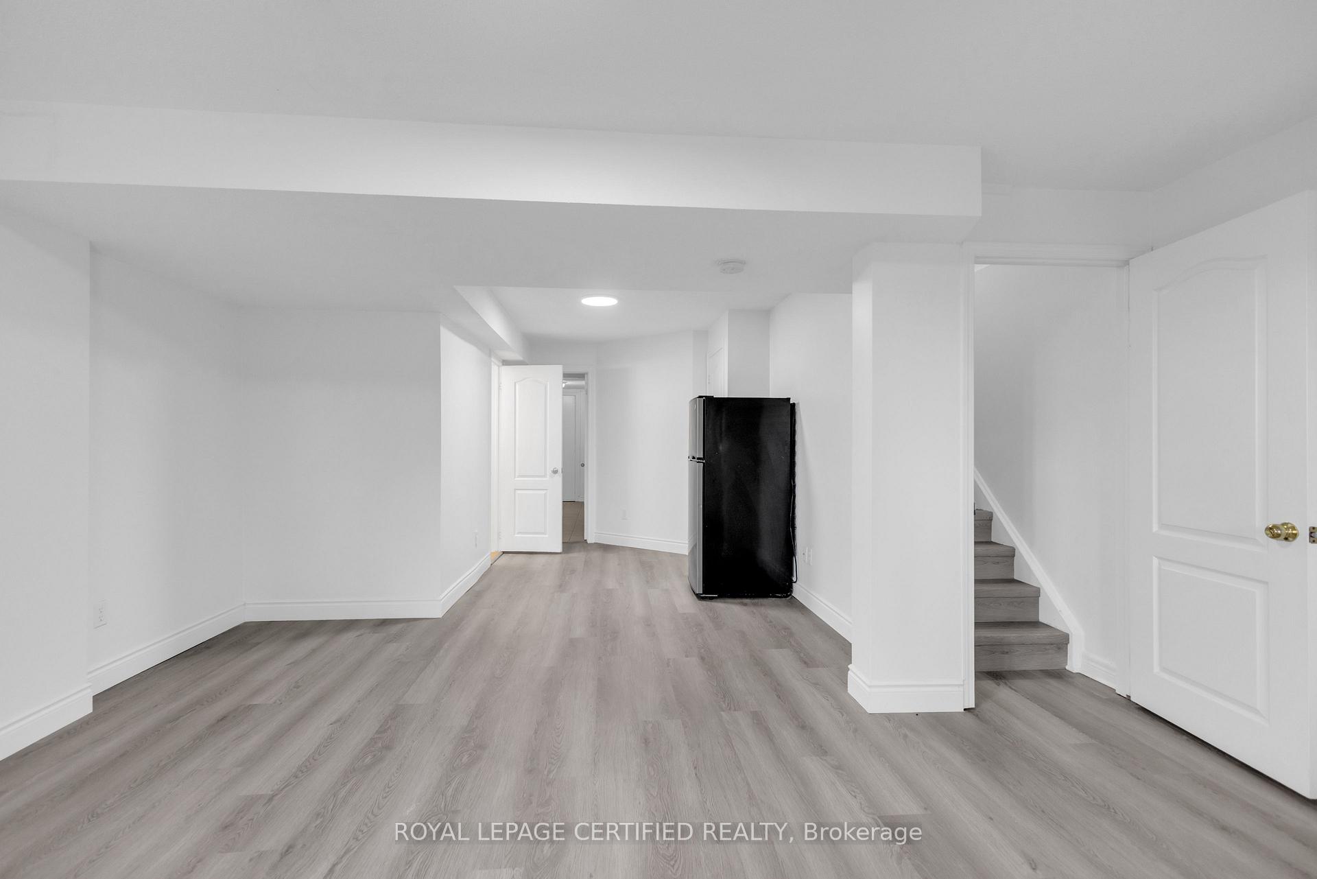Photo 32 of 56 Pefferlaw Circle, Brampton, Bram West — HOMEH