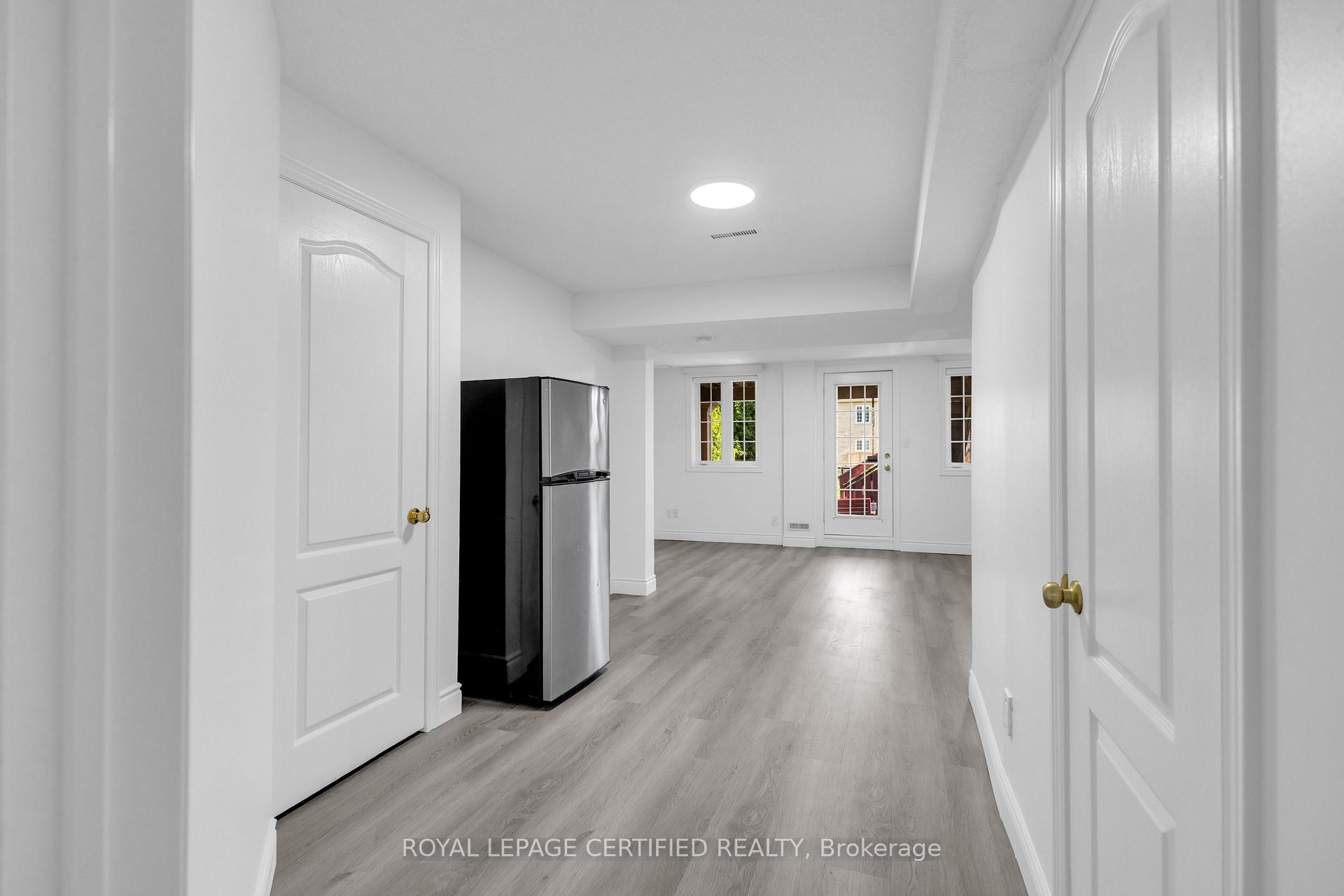 Photo 37 of 56 Pefferlaw Circle, Brampton, Bram West — HOMEH