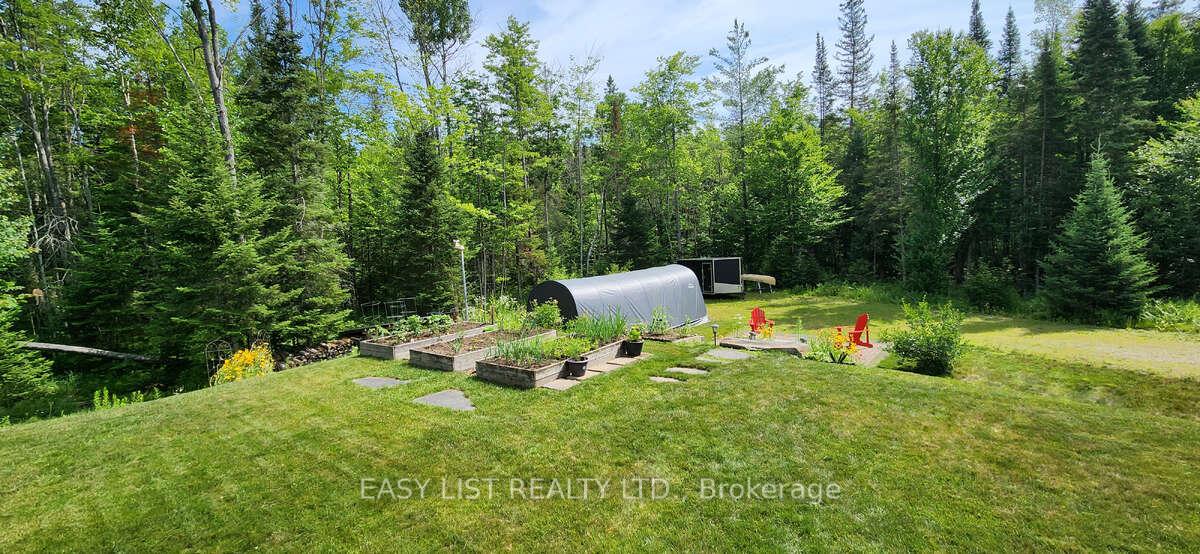 Photo 7 of 110 Monck Square, Laurentian Hills, Chalk River and Laurentian Hills South — HOMEH