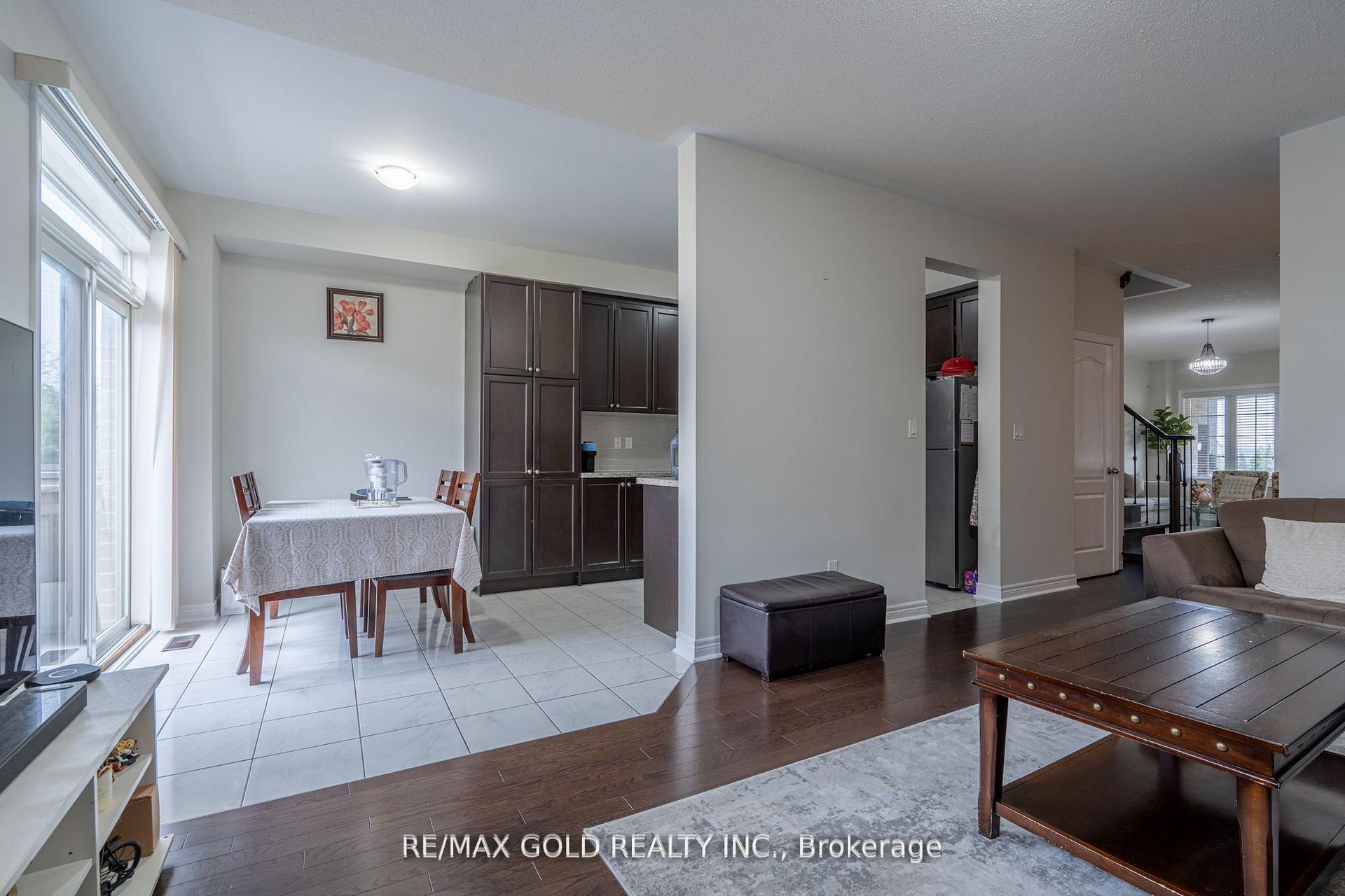Photo 7 of 65 Villadowns Trail, Brampton, Sandringham-Wellington North — HOMEH